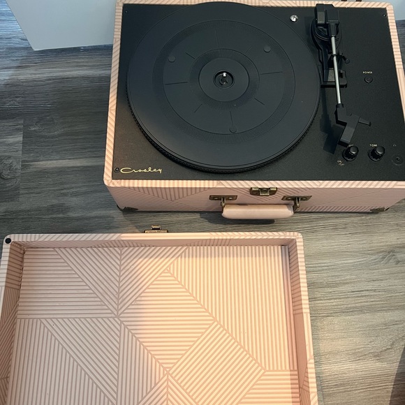 Crosley suitcase record player with mp3 conversion - Picture 7 of 9